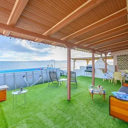 Ionion Paradise Beachfront With Private Pool Holiday home *